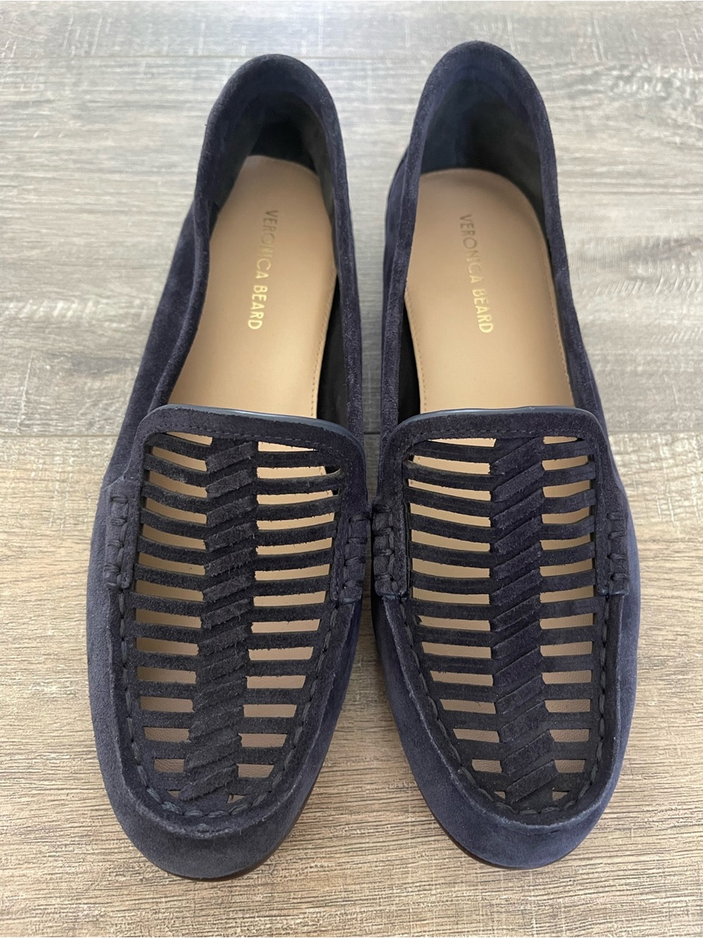New Veronica Beard Cutout Loafer size 6